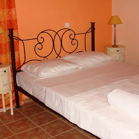 Apartment Loukia *